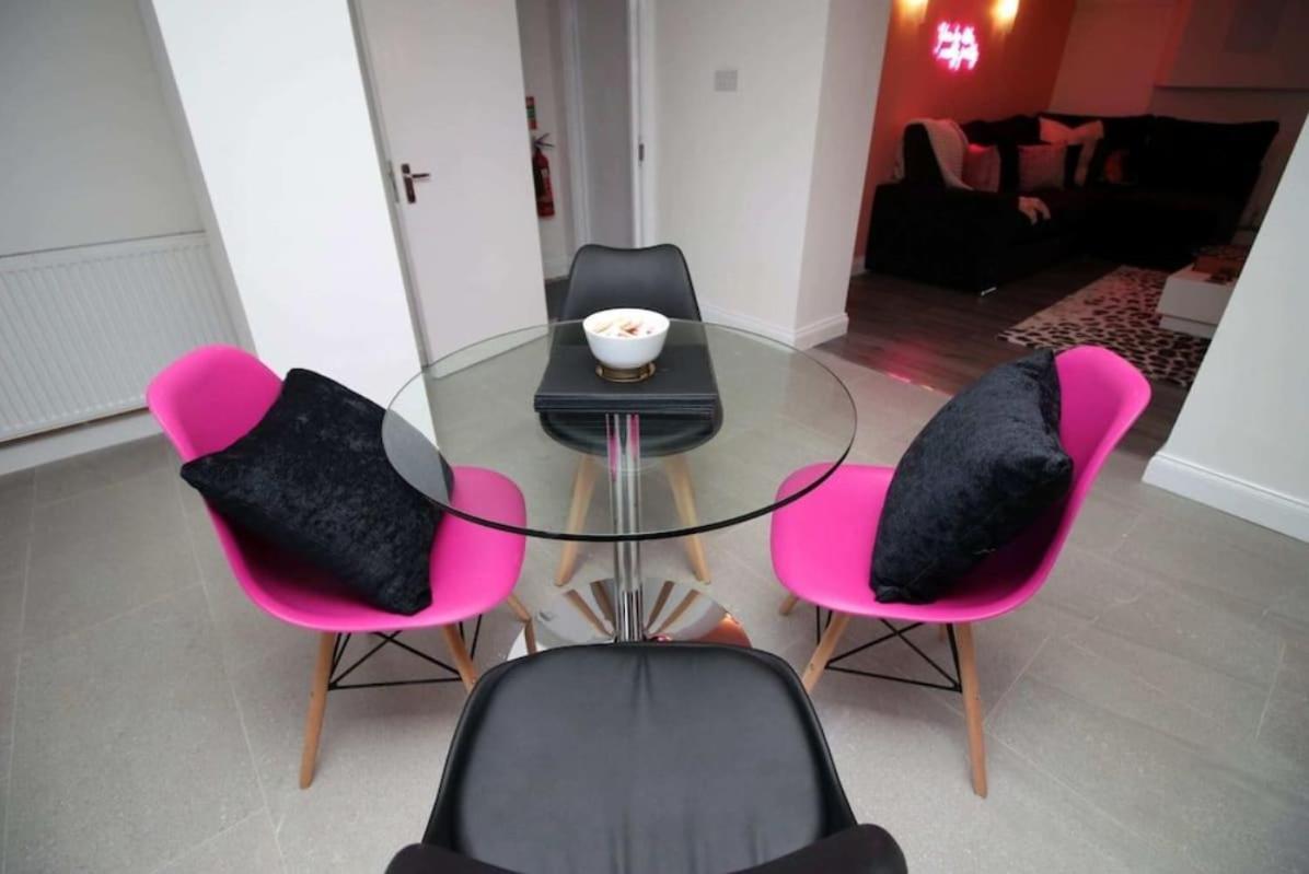 Principality House By Mia Living 3 Bedroom Apartment A 5 Min Walk To Principality Stadium Кардіфф Екстер'єр фото